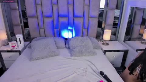 bonet_iris online show from 04.14.26