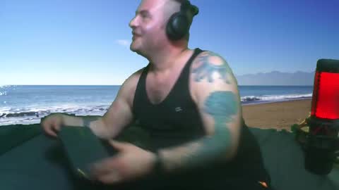 Snapshot of bongolian chatting on 12.12.24 SkullBone online show from 12.12.24