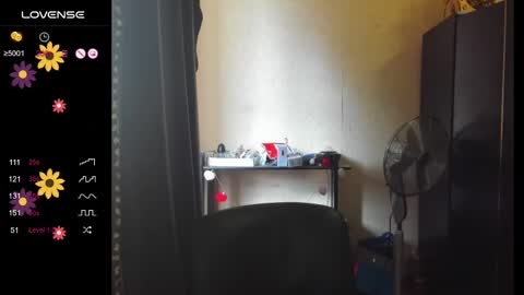 Snapshot of boni_nell__ chatting on 02.09.25 Nell online show from 02.09.25