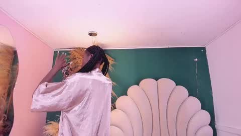 bonieklent online show from 03.11.25