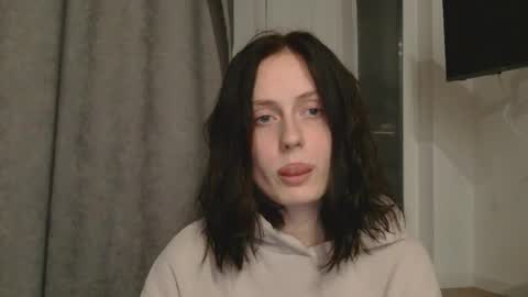 Snapshot of bonne_chance chatting on 09.21.25 bonne_chance online show from 09.21.25