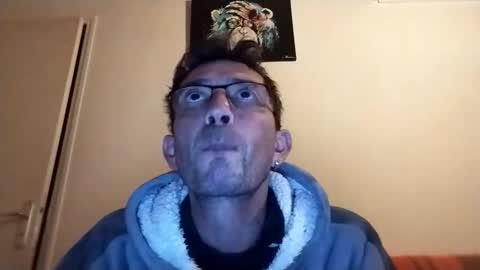 bonnequeue53 online show from 03.08.26