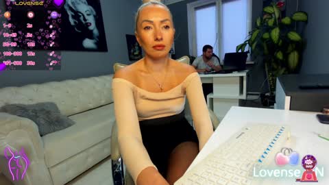 Snapshot of bonnie_annd_clyde chatting on 12.13.24 bonnie_annd_clyde online show from 12.13.24