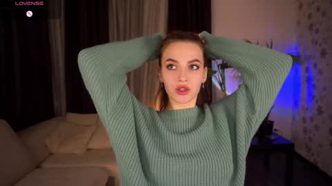 Snapshot of bonniecannon chatting on 12.20.24 Grace online show from 12.20.24