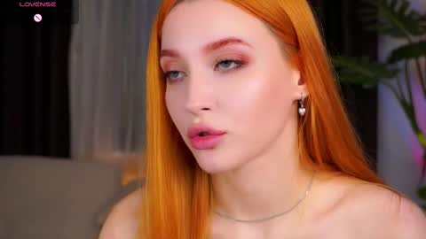 Snapshot of bonniecannon chatting on 02.10.25 Grace online show from 02.10.25