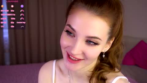 Snapshot of bonniecannon chatting on 09.25.25 Grace online show from 09.25.25