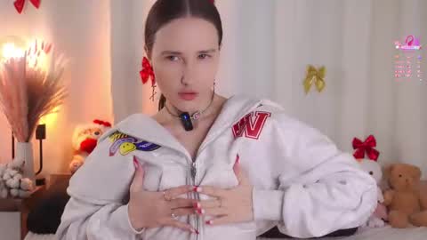 Emma online show from 02.17.26