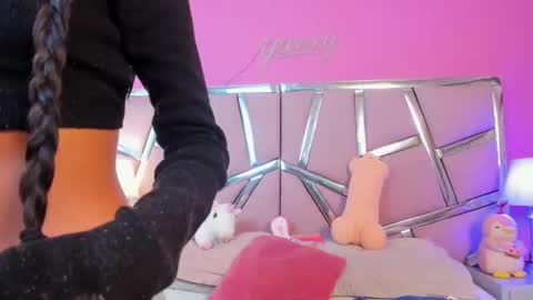 Bonnie  online show from 03.07.25