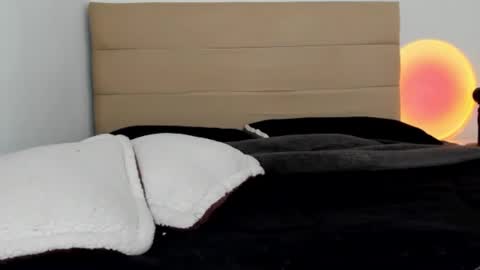 Bonnie  online show from 03.09.25