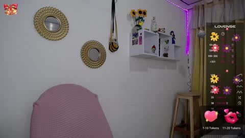 Snapshot of bonny_clyde_xx_ chatting on 12.27.24 Soffy Brooks Independent model online show from 12.27.24
