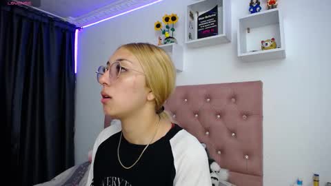 Snapshot of bonny_clyde_xx_ chatting on 09.27.25 Soffy Brooks Independent model online show from 09.27.25