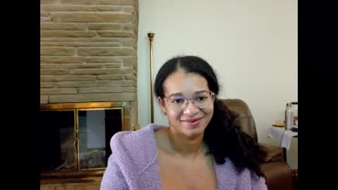 Queen Bon Vivantt online show from 10.20.25