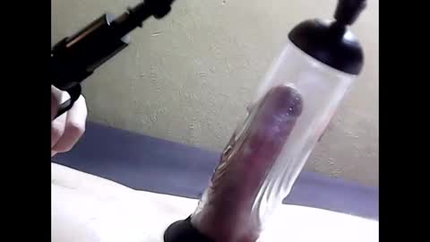 Snapshot of bonyxel chatting on 02.28.25 bonyxel online show from 02.28.25