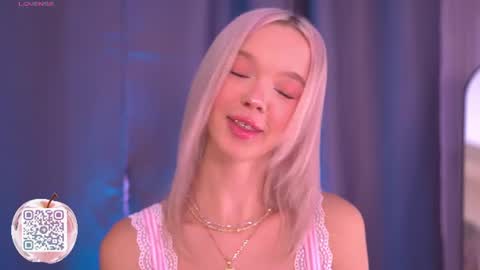 Snapshot of boobybliss chatting on 07.23.26 Alina online show from 07.23.26
