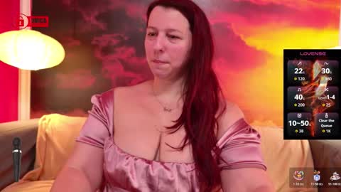 Snapshot of boobyianax chatting on 12.15.25 BoobyIANAx online show from 12.15.25