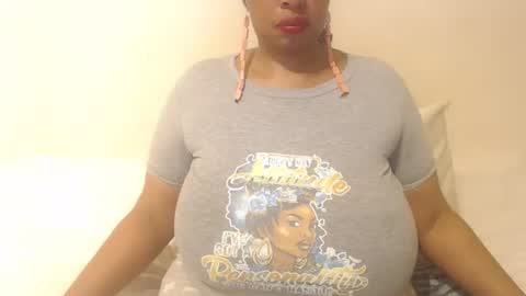 Snapshot of boobyqueen24 chatting on 03.16.26 boobyqueen online show from 03.16.26