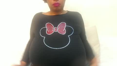 Snapshot of boobyqueen24 chatting on 06.21.26 boobyqueen online show from 06.21.26