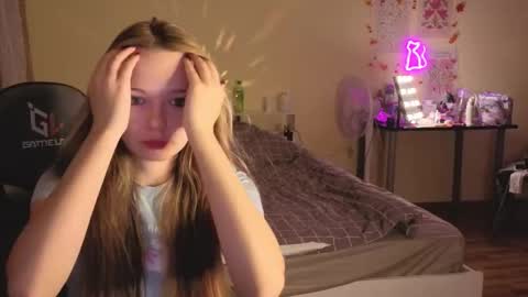 Milena online show from 10.27.25