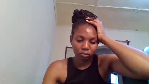 Snapshot of bootie_caramel chatting on 09.29.25 bootie_caramel online show from 09.29.25