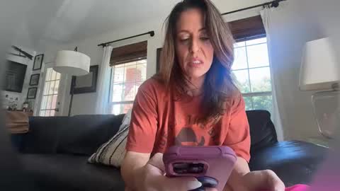 Josie online show from 10.13.25