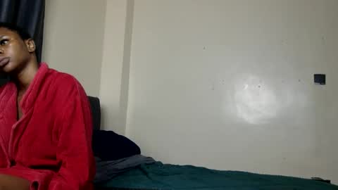 Snapshot of bootylicious_1_ chatting on 01.13.26 vee online show from 01.13.26