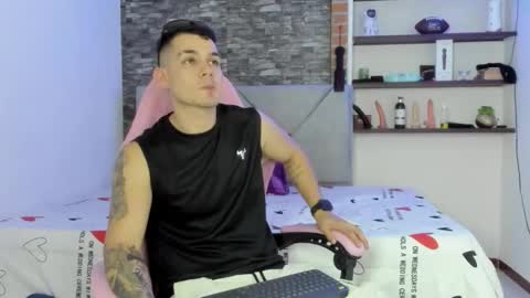 booyhott_ online show from 01.10.26