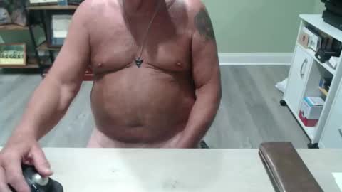 Snapshot of borntobebad2 chatting on 04.14.26 borntobebad2 online show from 04.14.26