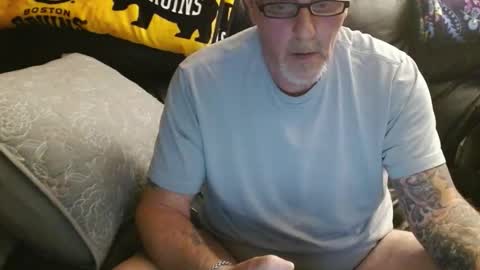 Snapshot of bostonguy1969 chatting on 04.20.26 bostonguy1969 online show from 04.20.26