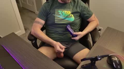 Snapshot of bostonmarine31 chatting on 02.22.25 bostonmarine31 online show from 02.22.25