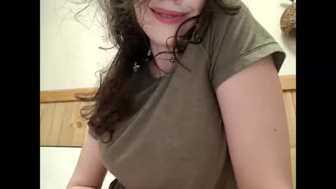 Bouncy Queen Majesty online show from 03.11.26