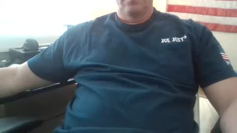 Snapshot of bourbonman144 chatting on 04.29.26 bourbonman144 online show from 04.29.26