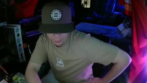 Snapshot of bowerboi1217 chatting on 11.29.25 Bowerboi1217 online show from 11.29.25