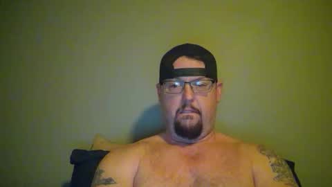 Snapshot of bowtieguy84 chatting on 03.31.26 bowtieguy84 online show from 03.31.26