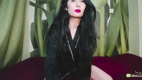 Snapshot of boxinghelen chatting on 01.08.25 Helen  online show from 01.08.25