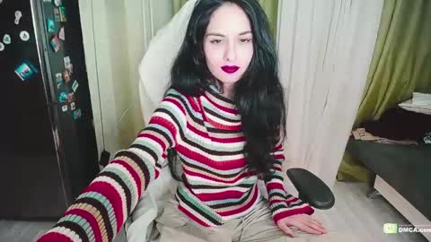 Snapshot of boxinghelen chatting on 01.25.25 Helen  online show from 01.25.25