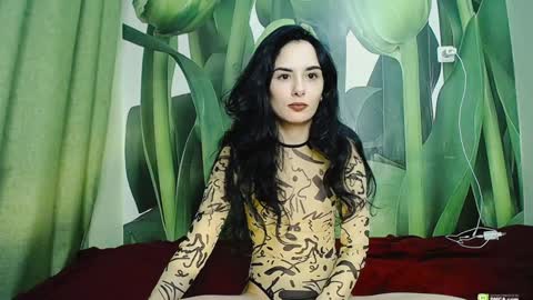 Snapshot of boxinghelen chatting on 02.07.25 Helen  online show from 02.07.25