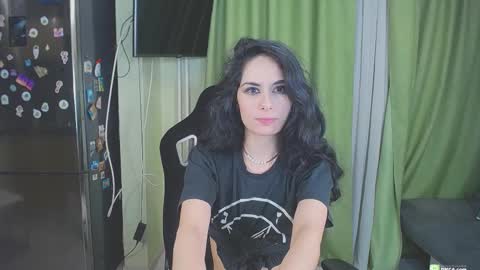 Snapshot of boxinghelen chatting on 03.11.25 Helen  online show from 03.11.25