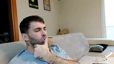 Snapshot of boy_aroundtheworld chatting on 11.23.25 Dan online show from 11.23.25