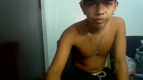 Snapshot of boyax16 chatting on 12.11.24 boyax16 online show from 12.11.24