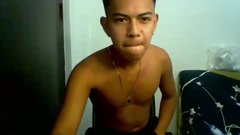 Snapshot of boyax16 chatting on 12.12.24 boyax16 online show from 12.12.24