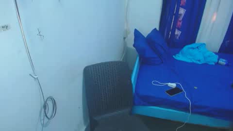 Snapshot of boyax16 chatting on 01.05.25 boyax16 online show from 01.05.25