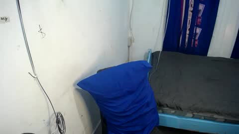 Snapshot of boyax16 chatting on 01.22.25 boyax16 online show from 01.22.25