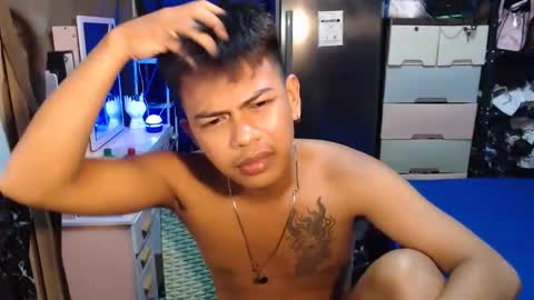 Snapshot of boyax16 chatting on 09.21.25 boyax16 online show from 09.21.25