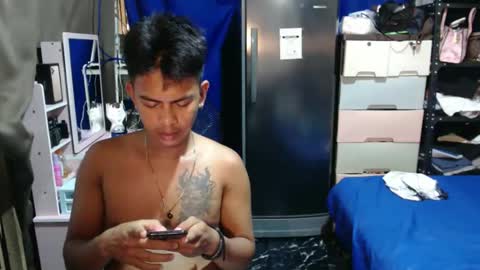 Snapshot of boyax16 chatting on 09.22.25 boyax16 online show from 09.22.25