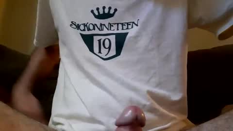 Snapshot of boybcn19 chatting on 04.20.26 Your slavesexx19 online show from 04.20.26