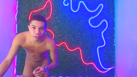 Snapshot of boybigcock_25cm chatting on 12.19.24 jhon deivis online show from 12.19.24