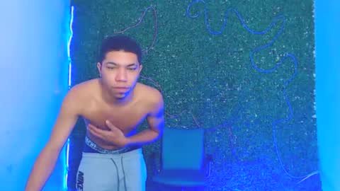 Snapshot of boybigcock_25cm chatting on 01.08.25 jhon deivis online show from 01.08.25