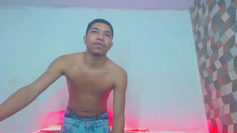 Snapshot of boybigcock_25cm chatting on 02.04.25 jhon deivis online show from 02.04.25