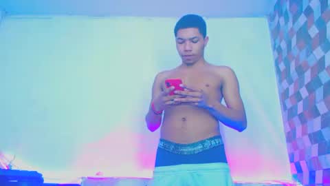 Snapshot of boybigcock_25cm chatting on 02.16.25 jhon deivis online show from 02.16.25