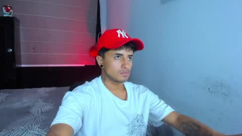 Snapshot of boylatin_777 chatting on 12.19.24 miguel online show from 12.19.24
